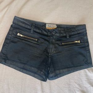 BERSHKA Black and Good Shorts